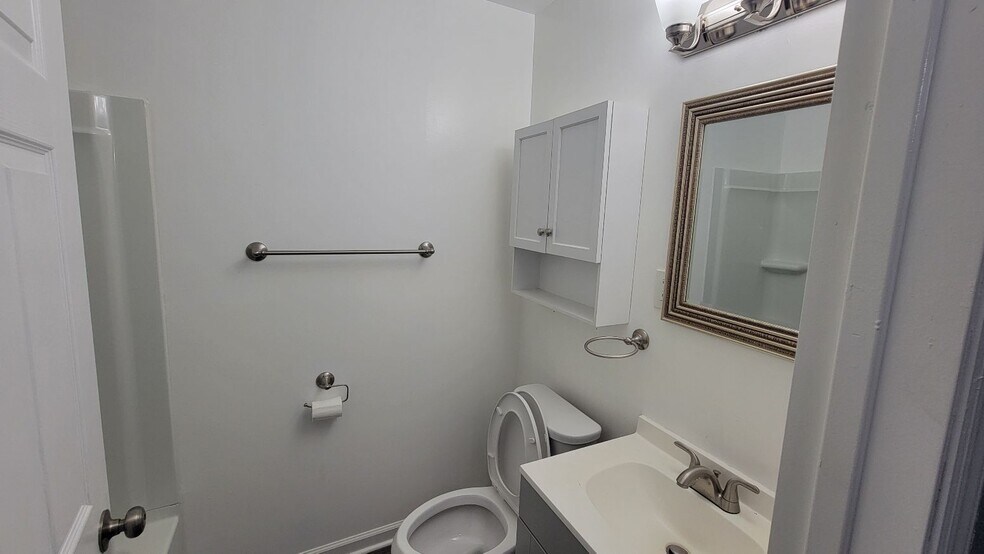 Building Photo - 7703 Woolston Ave