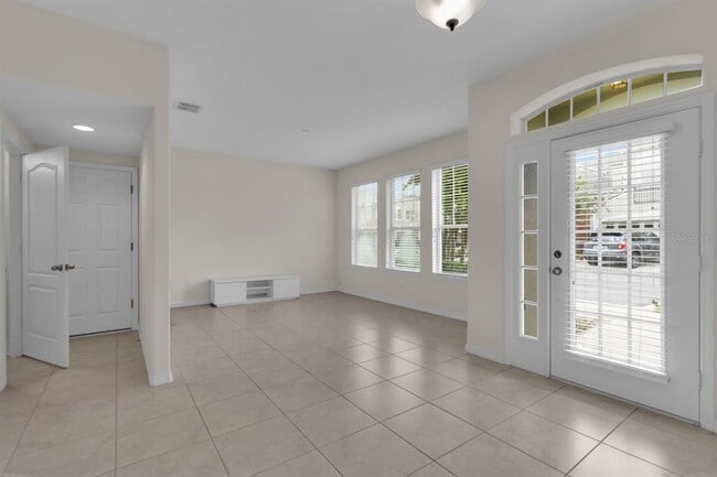 Building Photo - 1041 Laurel Ridge Ln