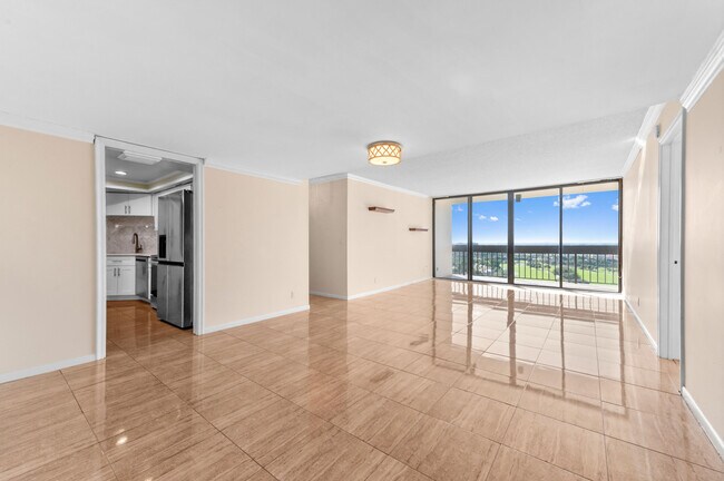 Primary Photo - 2400 Presidential Way