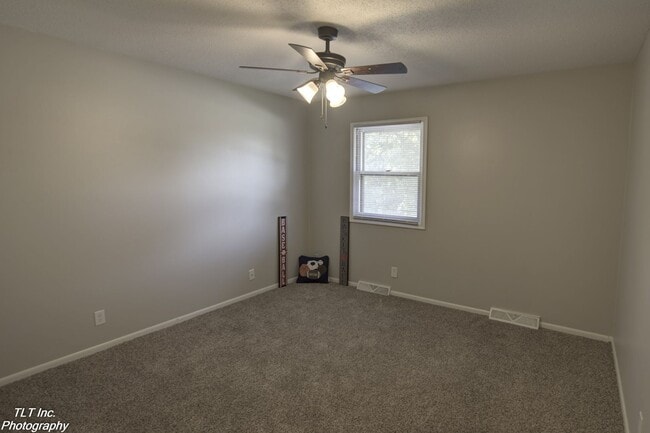 Building Photo - WELCOME HOME!