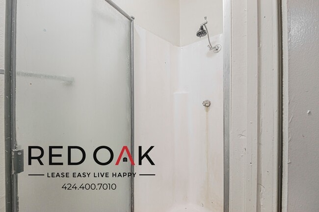 Building Photo - 627 Normandie Ave