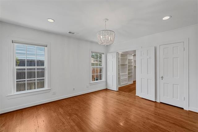 Building Photo - 6421 Kenwood Ave