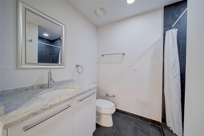 Building Photo - 900 Biscayne Blvd