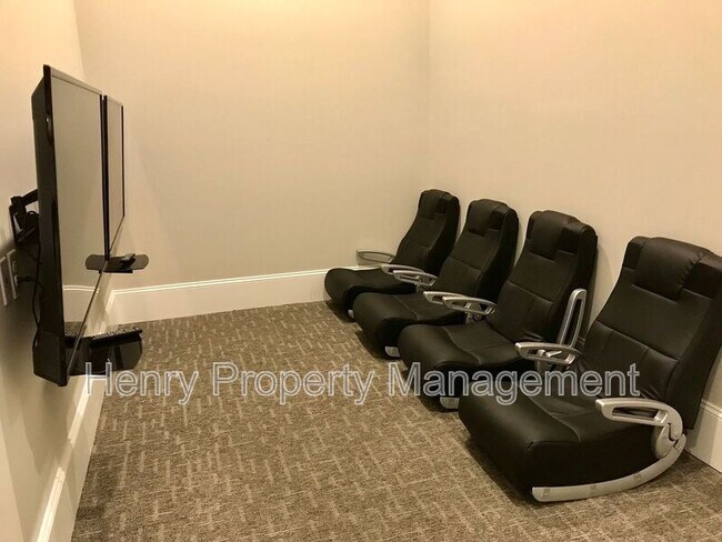 Building Photo - 858 Patriot Summit Lane