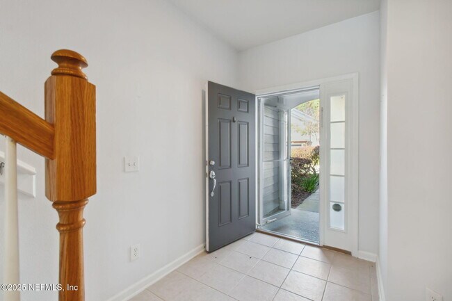 Building Photo - 13362 Stone Pond Dr