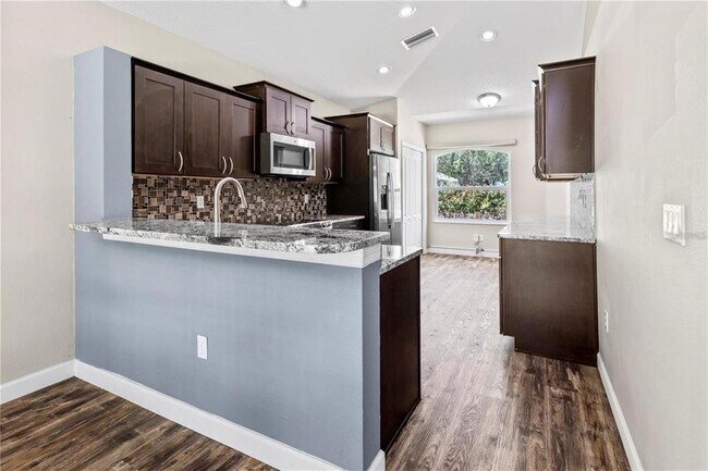 Building Photo - 8385 47th St Cir E