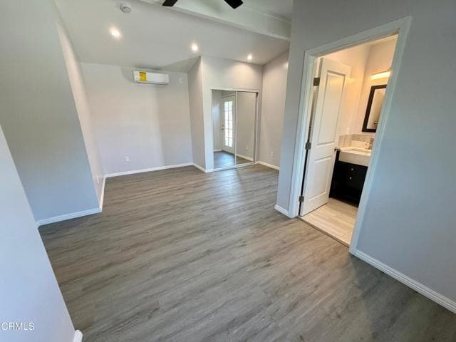 Building Photo - 8735 E Fairview Ave