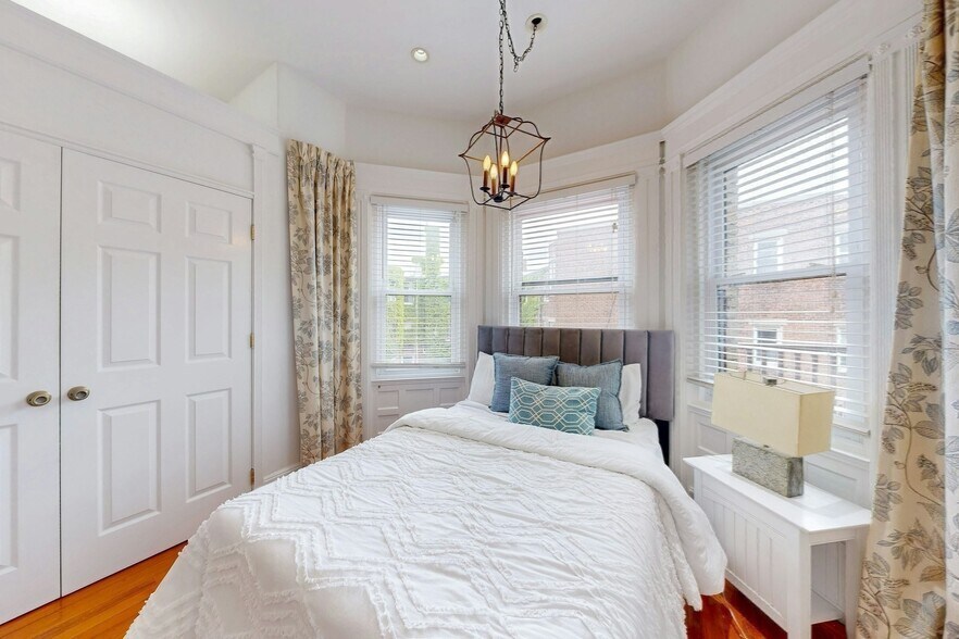 Building Photo - 15 Garrison Rd