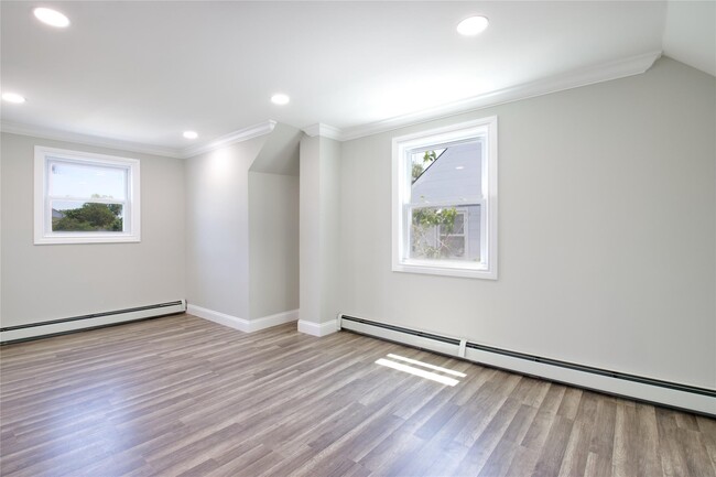 Building Photo - 83 Ingraham Blvd
