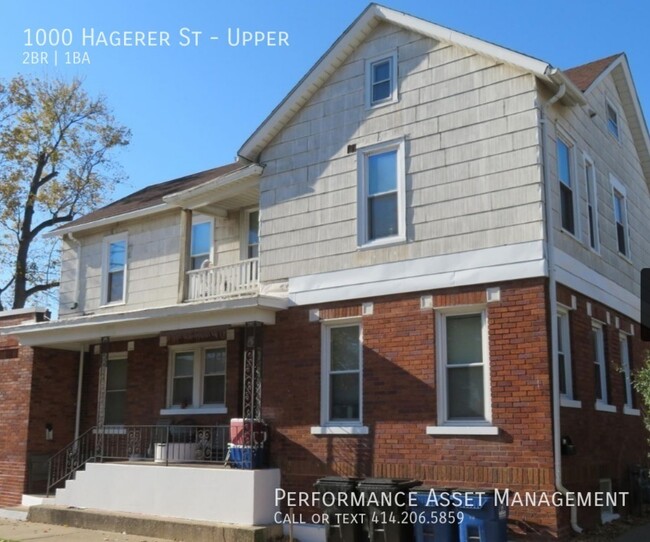 Primary Photo - Spacious 2 bedroom Racine upper