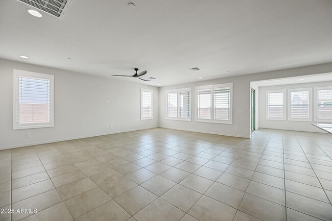 Building Photo - 13803 W Calle De Baca