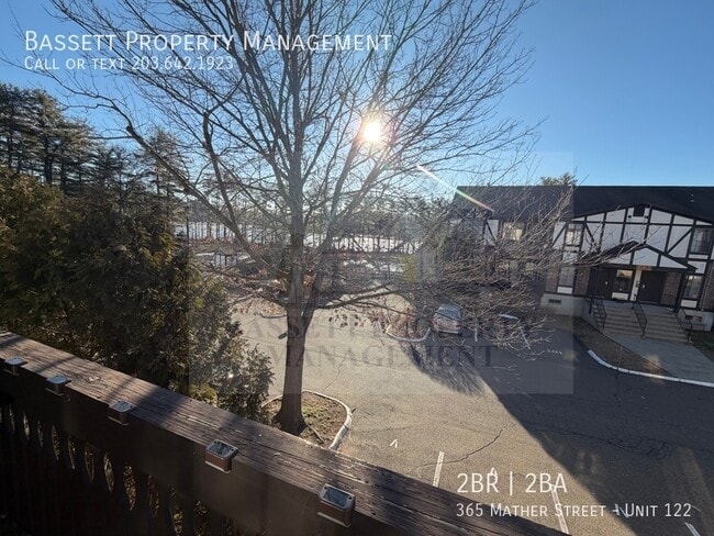 Building Photo - 365 Mather St