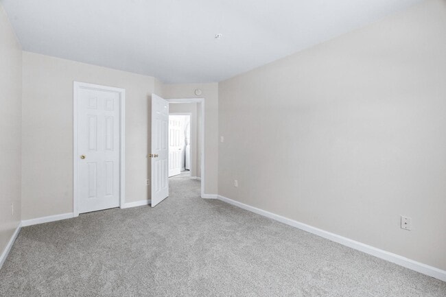 Building Photo - 2108 Bristol Dr