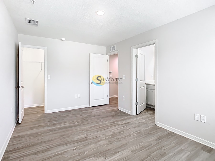 Building Photo - 3821 SW 43rd Ct