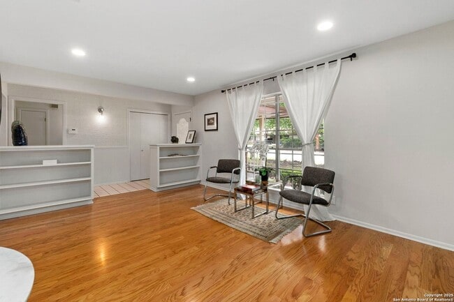 Building Photo - 3646 Igo St