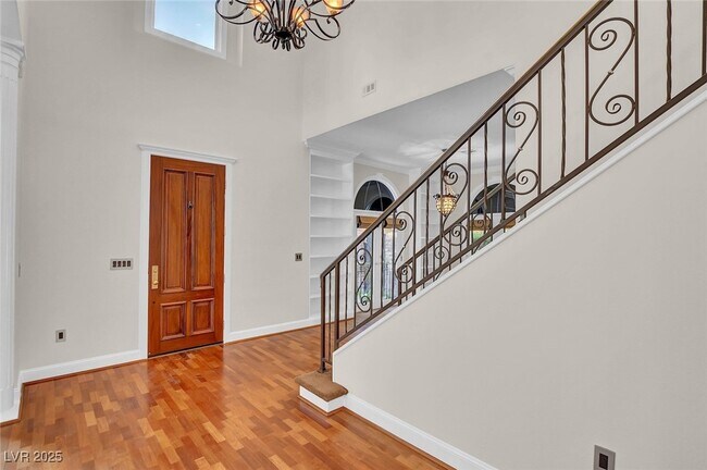 Building Photo - 9005 Opus Dr