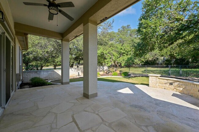 Building Photo - 216 Armstrong Dr