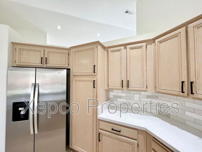 Building Photo - 68450 Pasada Rd