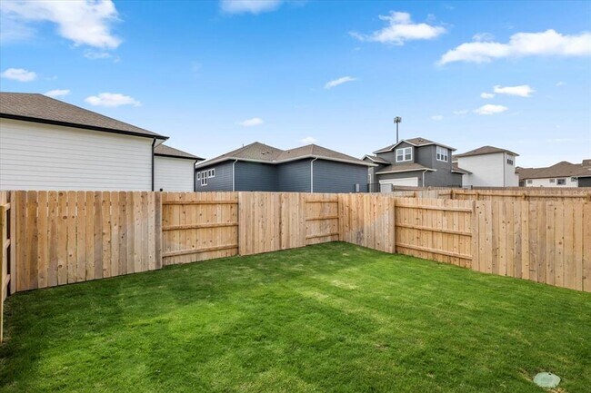 Building Photo - 7912 Ella Lee Ln