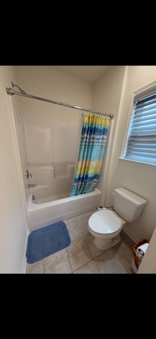 Building Photo - 5 BR/4BA | Newly Renovated Single Family Home | 1-Car Garage Parking | Fenced backyard
