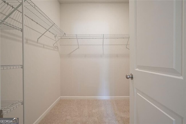 Building Photo - 4240 Hickory Pne Aly