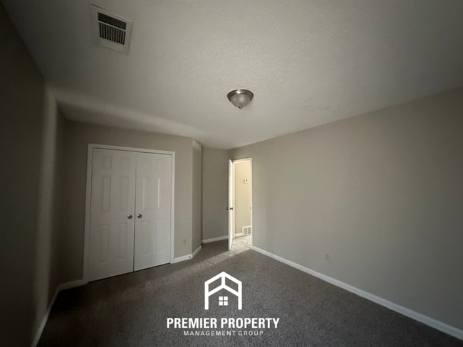 Building Photo - Massive 4BR/2.5BA Executive Home in Berryhill Farms | Cul-de-Sac & 3,300+ Sq Ft