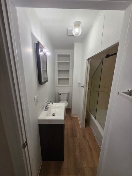 Building Photo - 132 Washington St