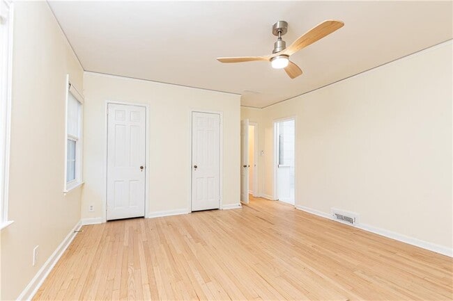 Building Photo - 200 W Paces Ferry Rd NW