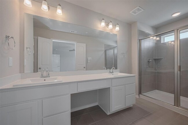 Building Photo - 2902 Scanlan Mdw