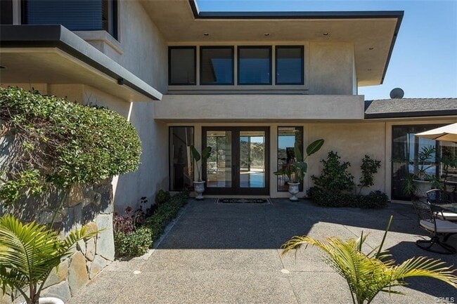 Building Photo - 1326 Skyline Dr