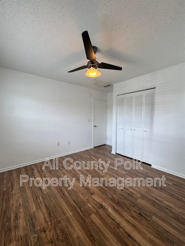 Building Photo - 1920 E Edgewood Dr