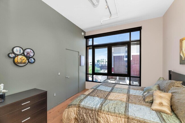 Building Photo - Rates Vary: $3,995 - $7,495