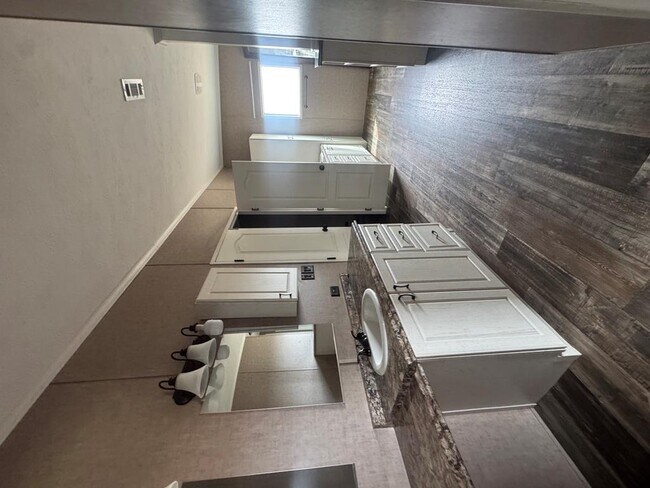 Building Photo - 4009 Brk