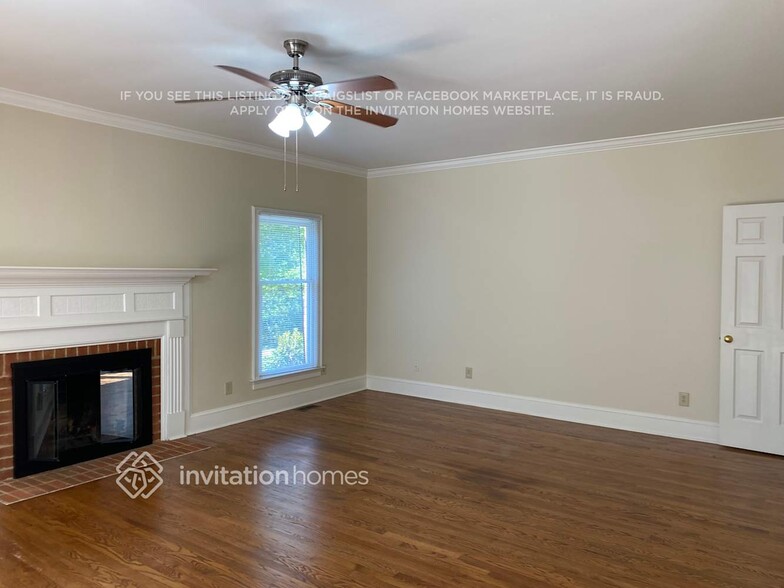Building Photo - 9220 Tillot Dr