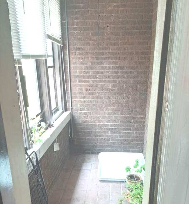 Building Photo - 1125 Davis St