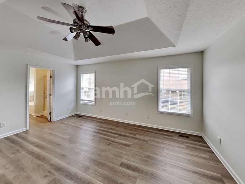 Building Photo - 3119 Lamura Ln