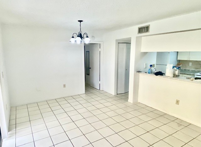 Building Photo - 550 NW 114th Ave