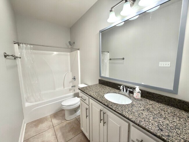 Building Photo - 7704 Ibiza Dr