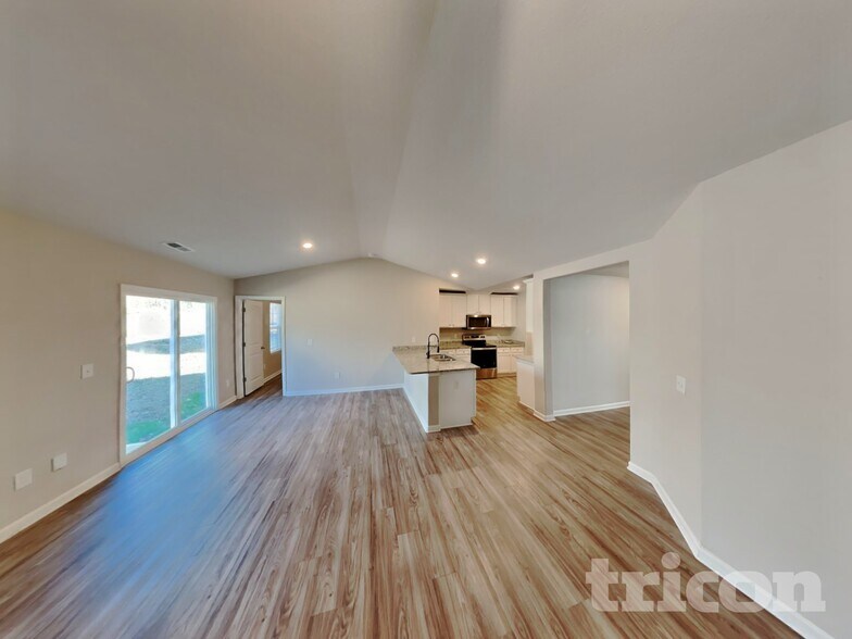 Building Photo - 4605 Hazelburn Dr