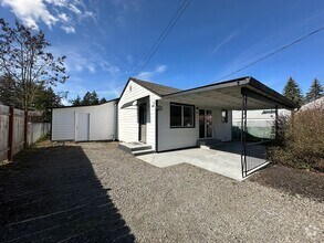 Building Photo - Darling 2bd, 1ba house with large fenced y...