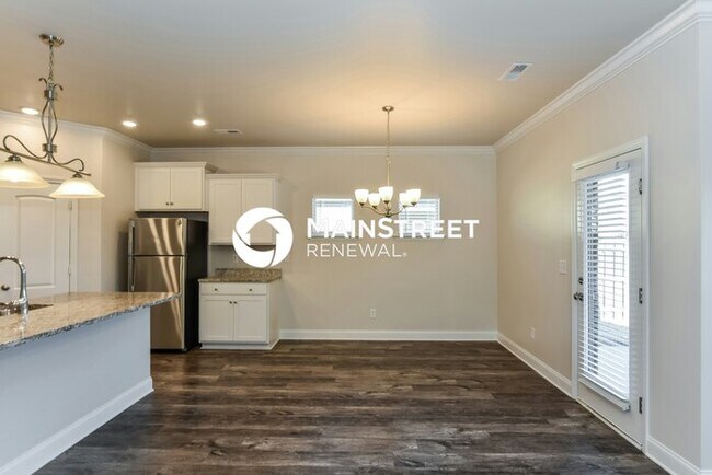 Building Photo - 4 Bedroom Pet-Friendly Home in Huntsville, AL with Main Street Renewal