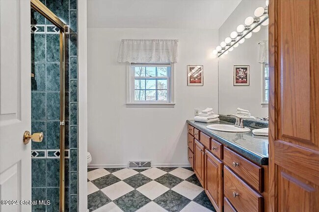 Building Photo - 633 Salvia Ln