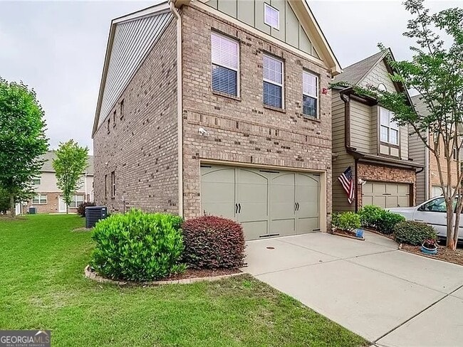 Building Photo - 2344 Attewood Dr