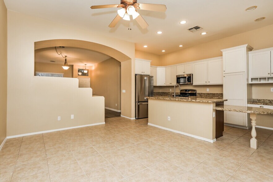 Building Photo - 7552 W Cosmic Sky Dr