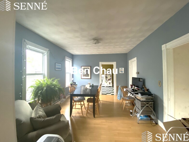Primary Photo - 11 Thorndike St