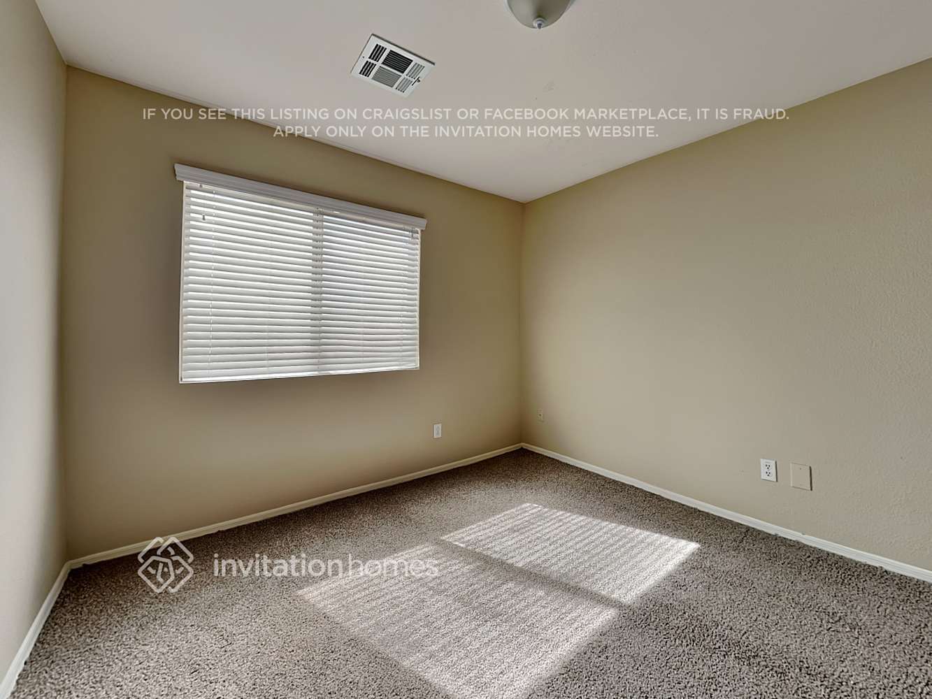 Building Photo - 3909 N 103rd Dr