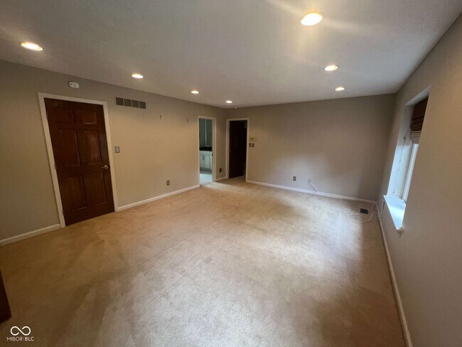 Building Photo - 12748 Limberlost Dr