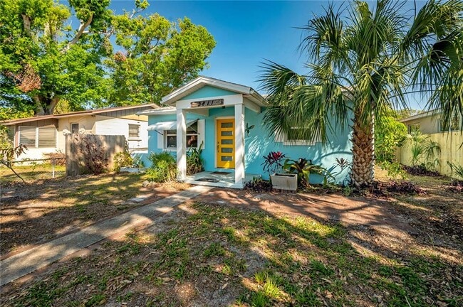 Building Photo - 3811 44th Ave N