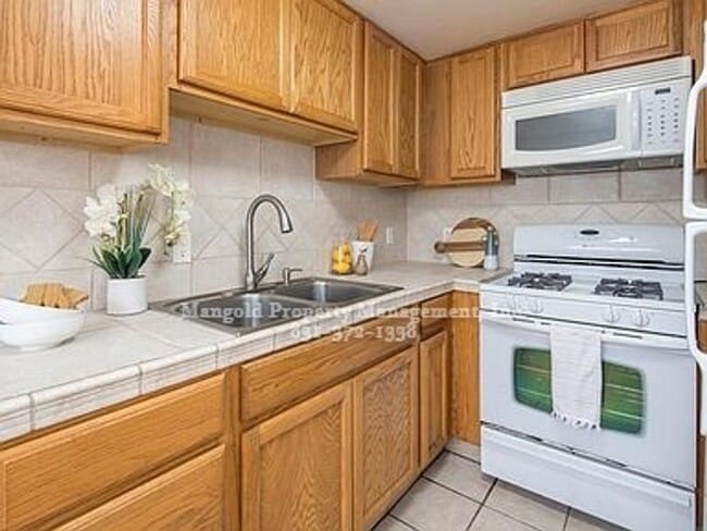 Building Photo - Great Home Near Downtown Monterey With Fenced Back Yard