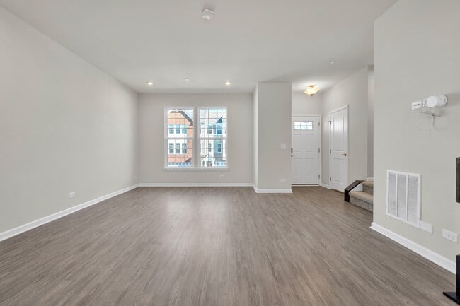 Building Photo - 773 Rockwell Ln